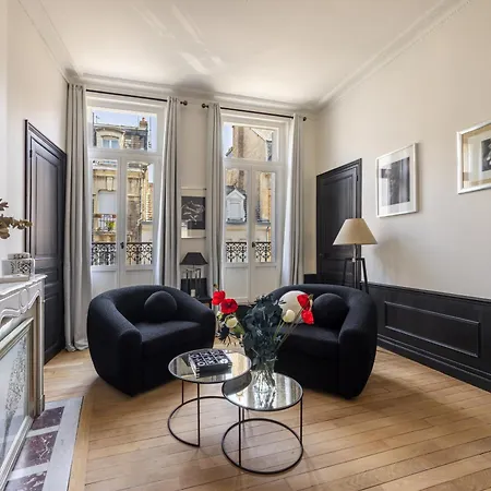 La Loge Du 77 Pied-a-terre Parisien Au Coeur Des Secrets De