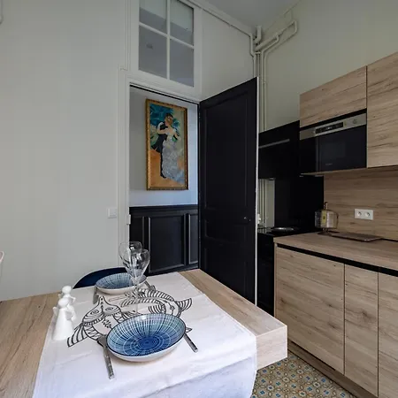La Loge Du 77 Pied-a-terre Parisien Au Coeur Des Secrets De 아파트